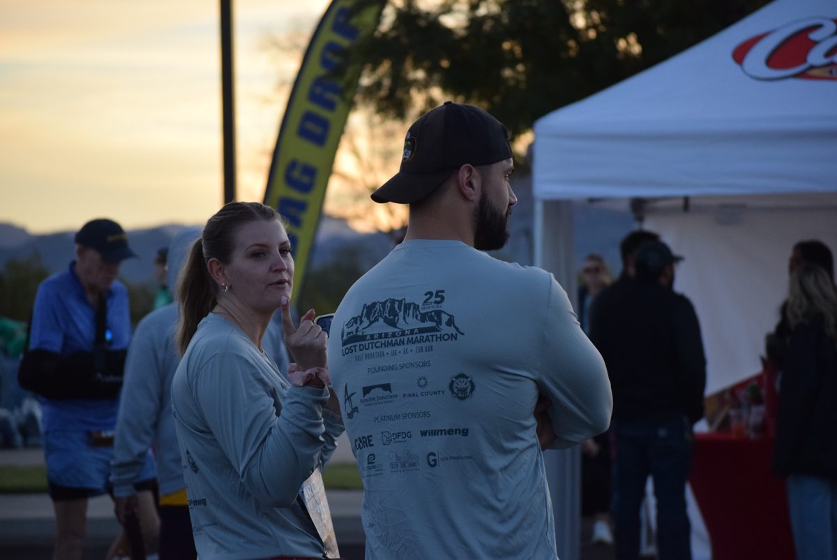 Race morning at the Lost Dutchman Marathon